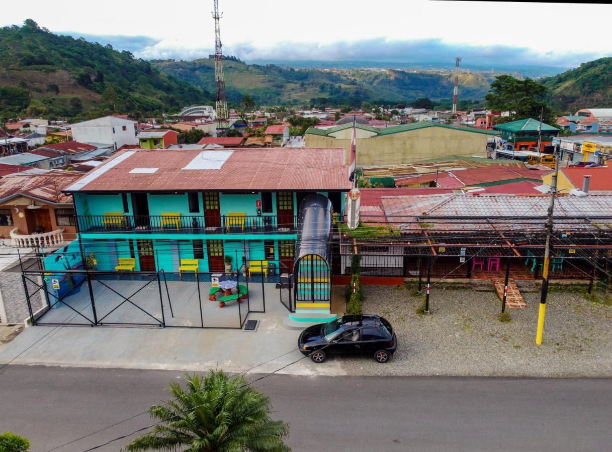 Hotel Reventazon Orosí エクステリア 写真