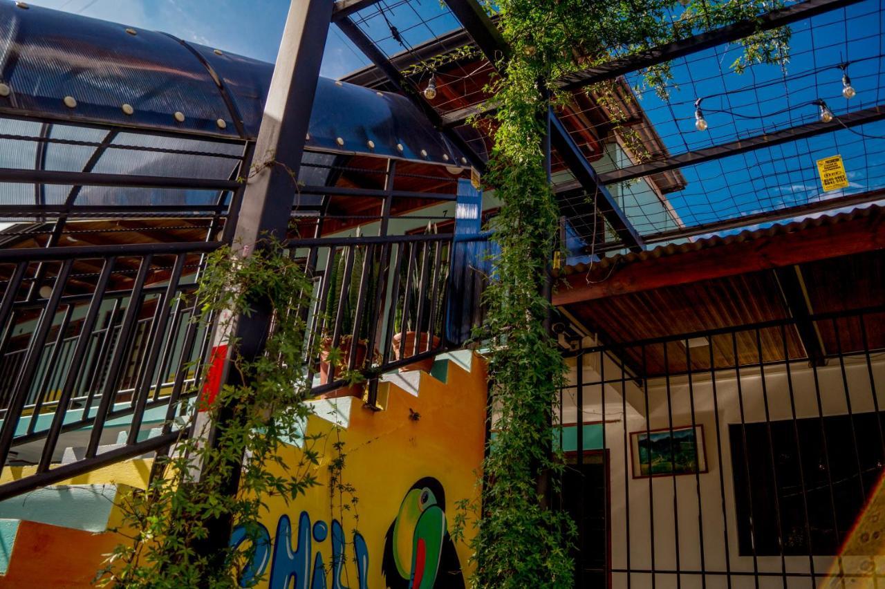 Hotel Reventazon Orosí エクステリア 写真